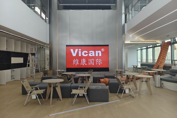 深圳前海某企業(yè) - 0.88拼縫高清液晶拼接屏